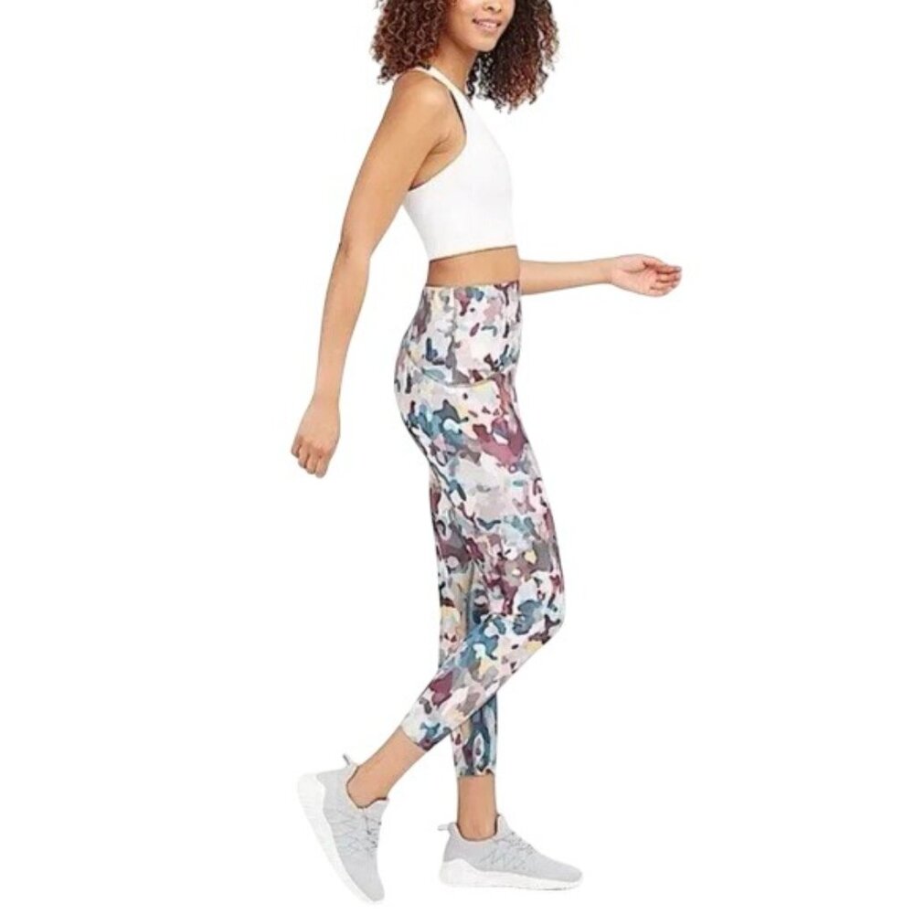 Spanx Women's Size Large Booty Boost Active Leggings Camo Ruby Print 7/8 Length - Picture 5 of 7